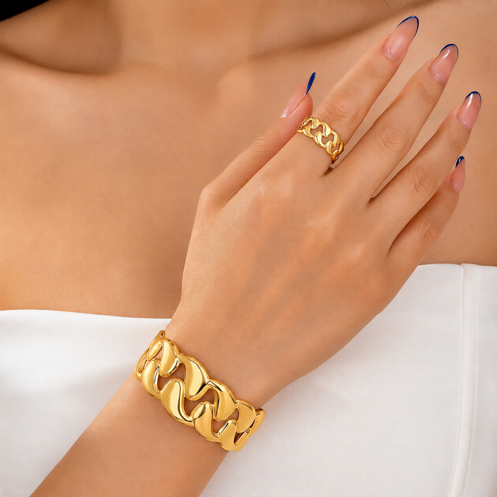 Kit 2 pulseiras e anéis femininos, com recortes em formato de gota e superfície lisa