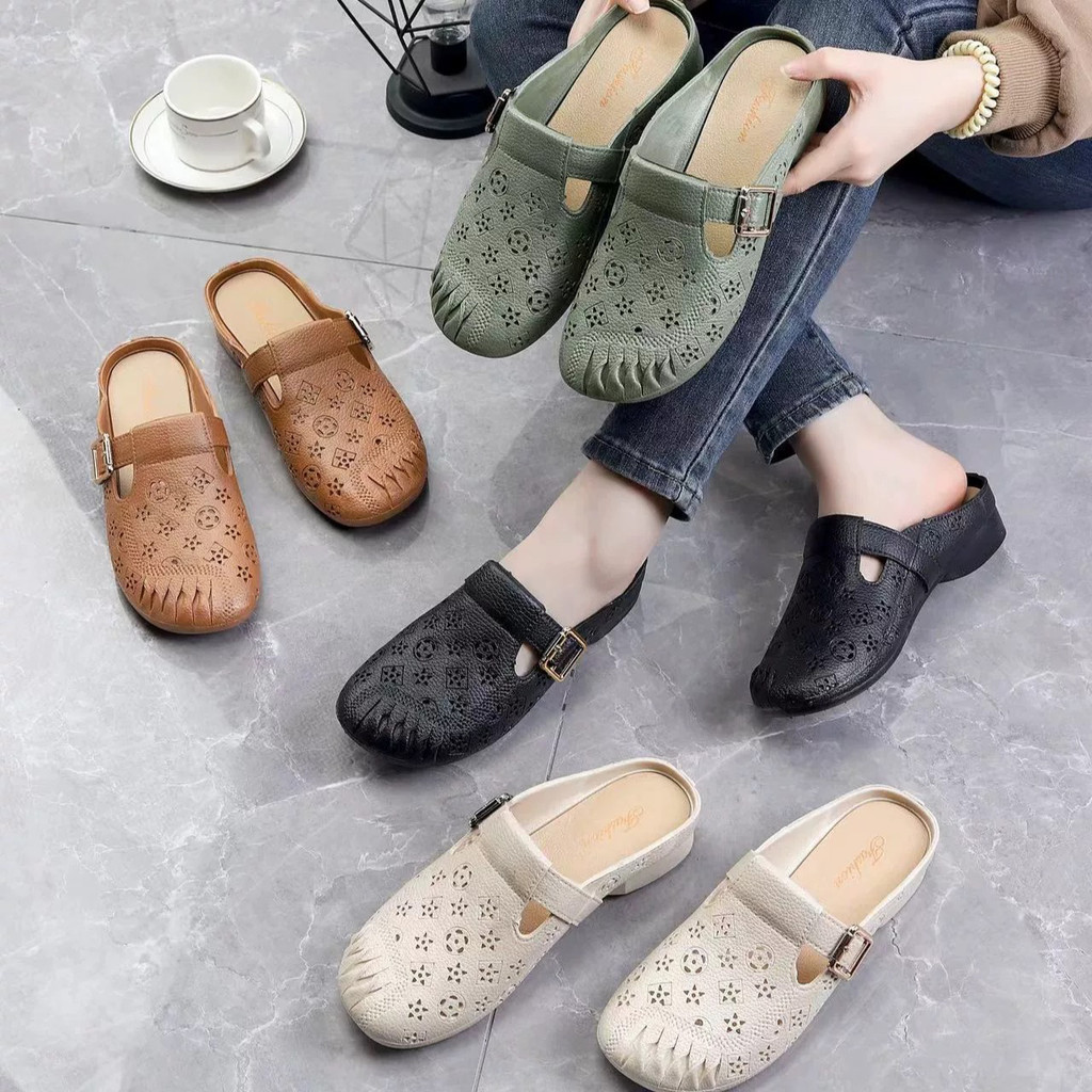 Buraco sapatos femininos exterior Wear verão 2024 novo estilo sandálias de sola grossa respirável antiderrapante praia B