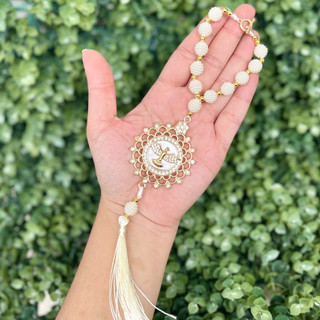 Terço Dezena Entremeio Divino Espírito Santo ou Nossa Senhora Aparecida com fecho amora branca e Tassel Religioso