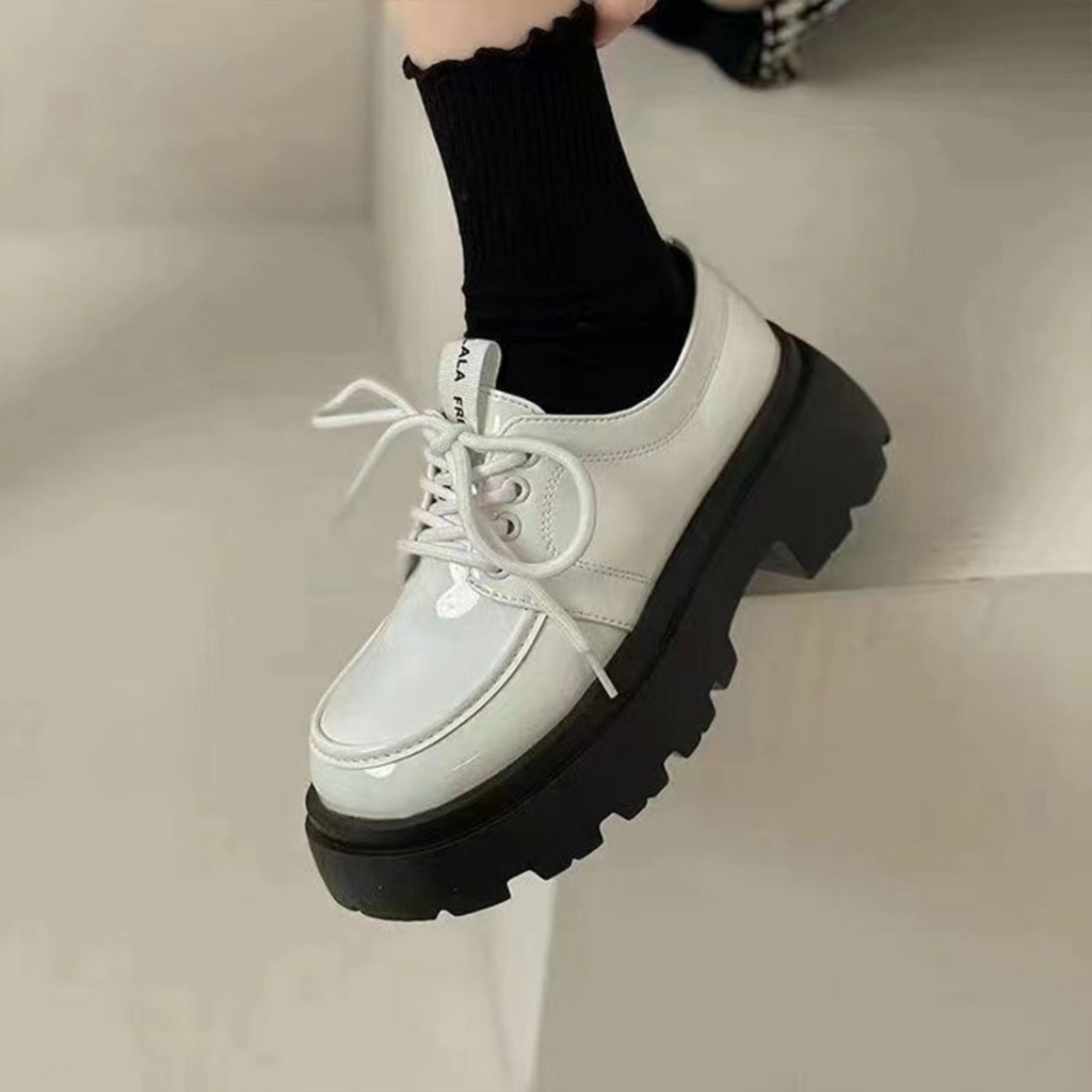 Mocassins Femininos Plataforma Com Cadarço , Couro Como Salto Grosso Superior , Estilo Universitário Britânico , Sapatos