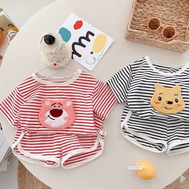 Crianças verão novo estilo terno meninas moda dos desenhos animados listrado puro algodão camiseta Shorts das mulheres d