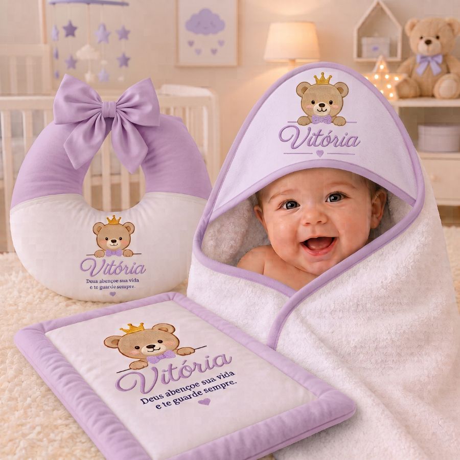 Kit Enxoval de Bebé Personalizado 3 Peças: Toalha, Colchonete e Almofada de Amamentação .- Tema .Ursinho.....