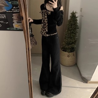 Costura preta estampa de leopardo ombro inclinado fora do ombro manga comprida início do outono roupa de pele exposta