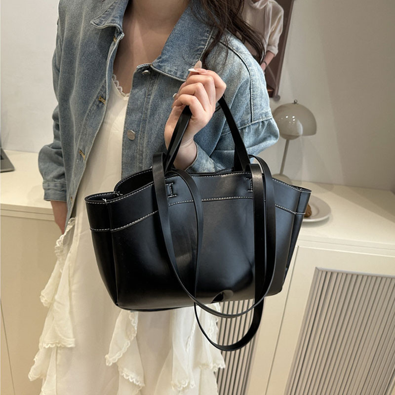 Bolsa Feminina de Ombro Couro Sintético Tote Grande Capacidade para Trabalho Viagem e Compras em Oferta na Shopee