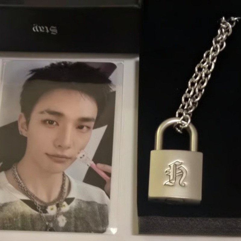 Kpop Idol Straykids Hyun Jin Mesmo Colar Fã Mercadoria Comemorativa Presente Sem Caixa