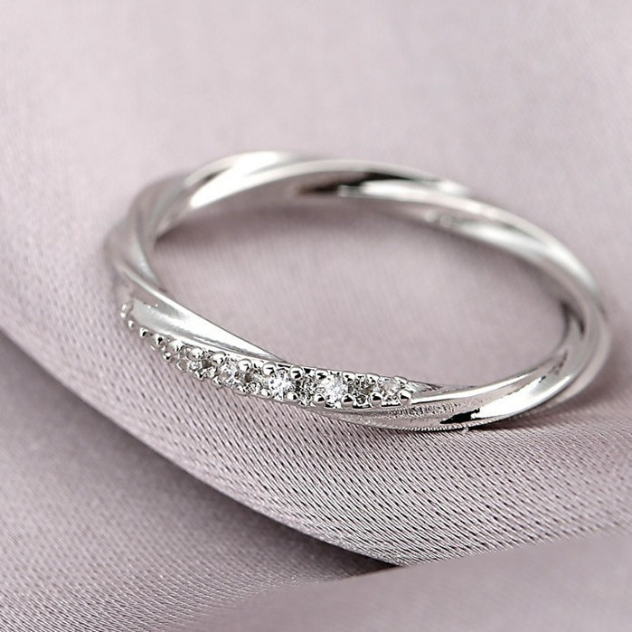 Anel de diamante torcido de luxo e alta qualidade, um global, joia de presente única e elegante BUKU