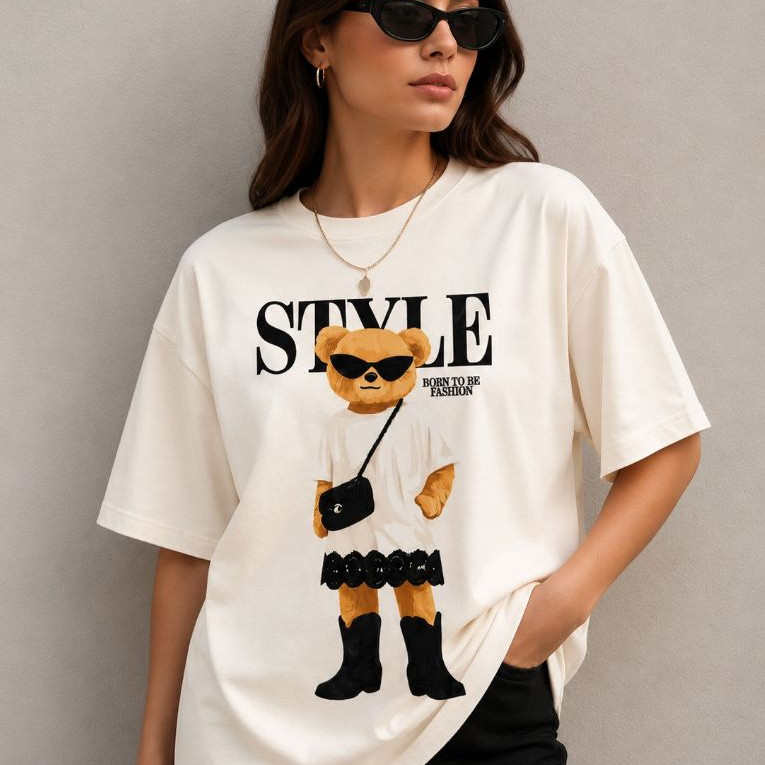1. Camiseta Unissex 100% Algodão Urso Estiloso Estampa Style Camiseta Oversized Confortável Casual  >
