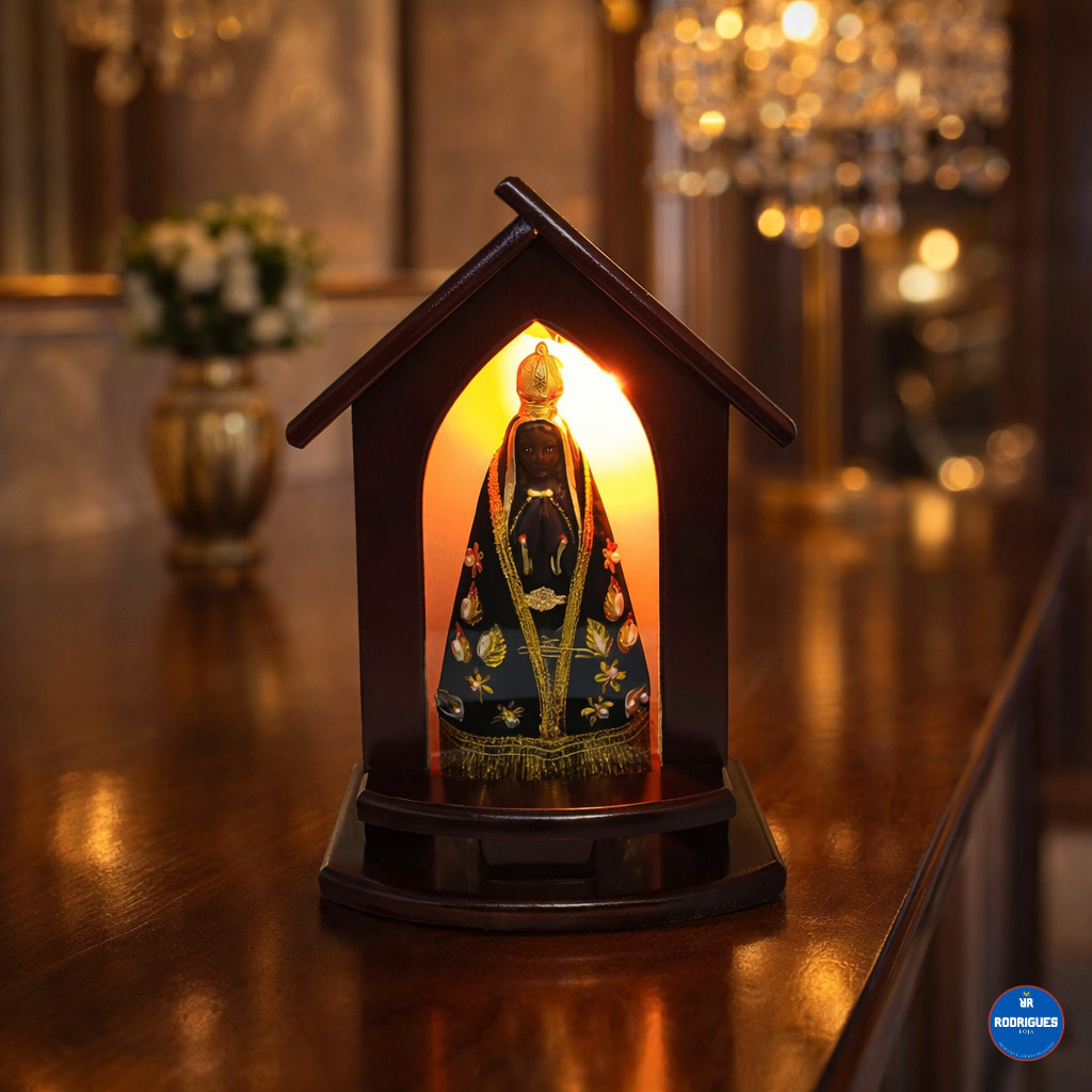 Capela Oratório em Madeira com Luz Imagem Nossa Senhora Aparecida 18cm com Manto