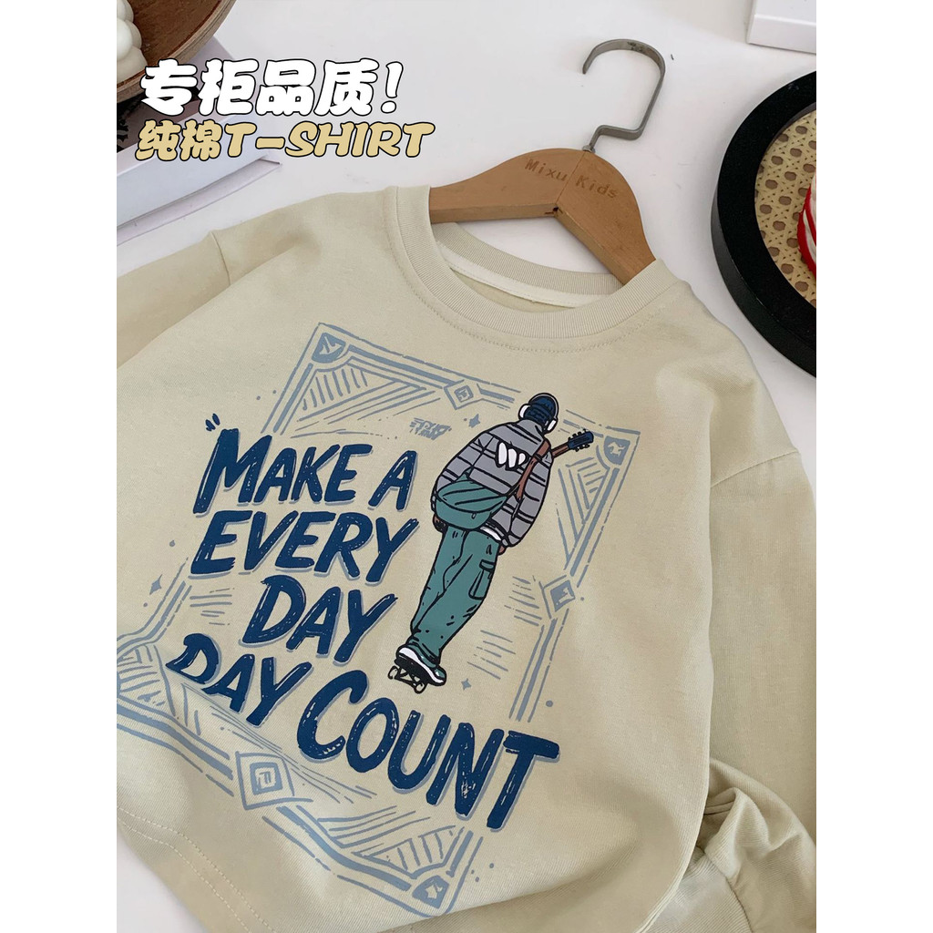 Crianças roupas meninos estilo Hong Kong Casual manga comprida camiseta 2026 primavera outono novo estilo estilo preguiç