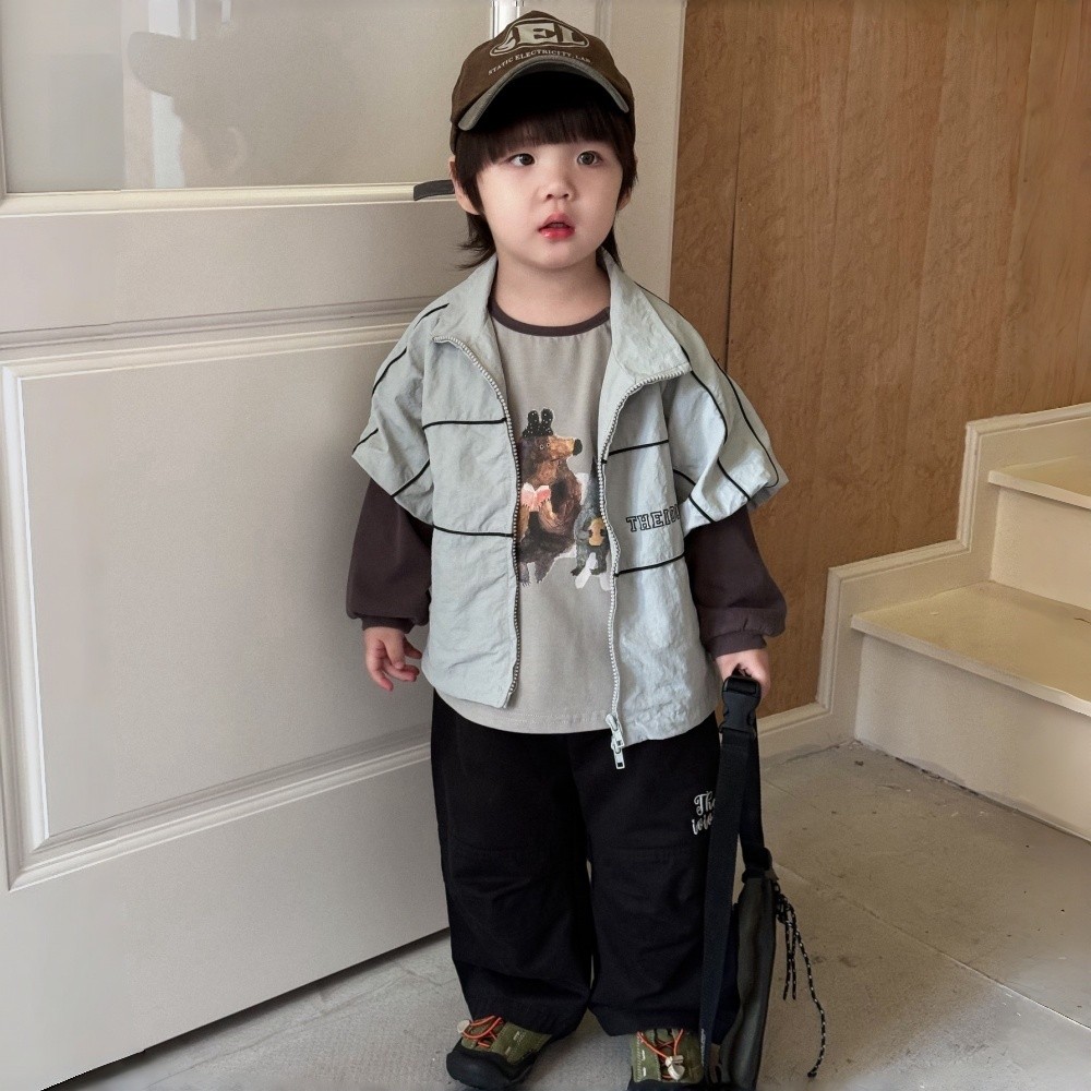 [Pronta Entrega] Theioioio Jaqueta Infantil Manga Curta Cinza Claro 100% Poliéster com Zíper e Vivo TRQ70173