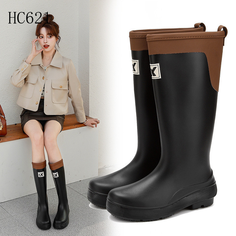 Botas de chuva de cano alto para mulher, elegantes, impermeáveis e com sola de borracha antiderrapante – modelo HL550.