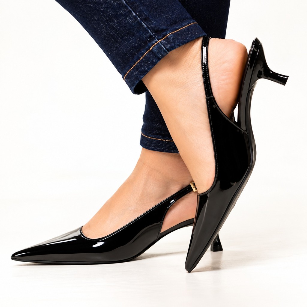 Scarpin Slingback Feminino Verniz Bico Fino Salto Médio 5,5cm Elegante Clássico e Confortável Social