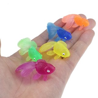 10pcs/lote Adicionar à Lista de Compras Modelo de Peixe Dourado de Borracha Macia Colorida Pequenos Brinquedos JWZD
