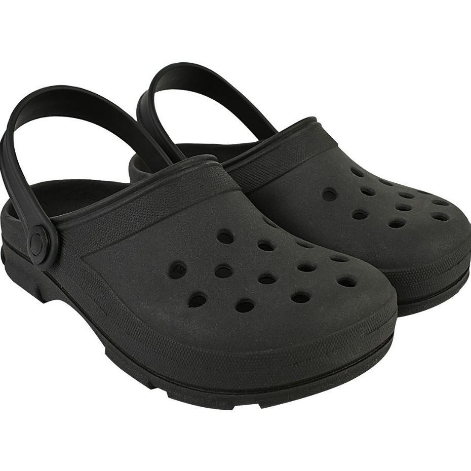 Os chinelos Babouche são leves e macios, perfeitos para o uso escolar diário, e também são antiderrapantes.