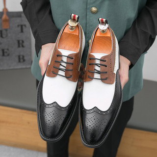 Dedo do pé quadrado sapatos de couro Formal preto branco marrom mostrar noivo sapatos de casamento masculino Casual comé