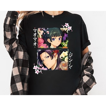 Camiseta Feminina Estampa Anime com Personagens e Florais Confortável Fofa Estilosa Moda Feminina Casual