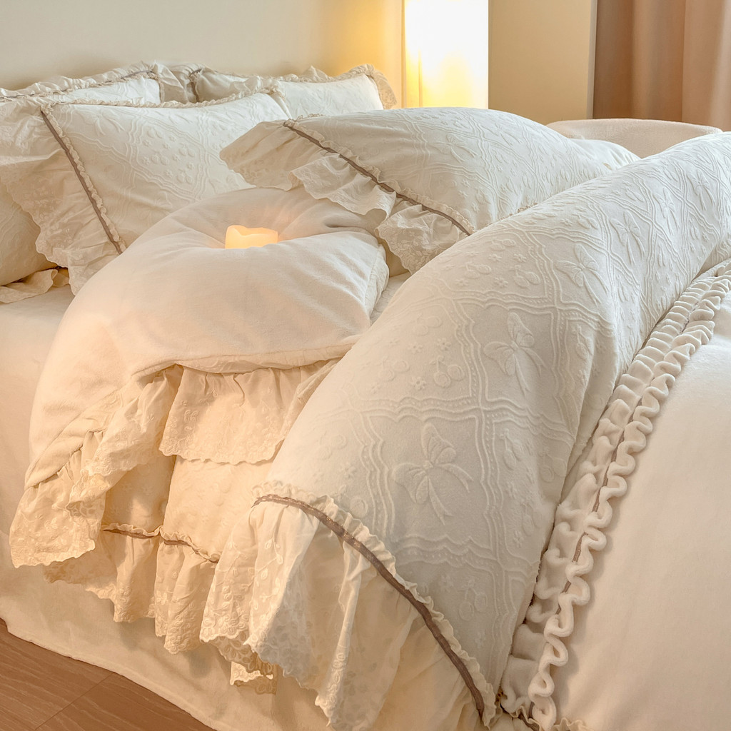 Inverno luz luxo esculpido leite veludo cama conjunto de quatro peças engrossado High-End cama Coral flanela colcha capa