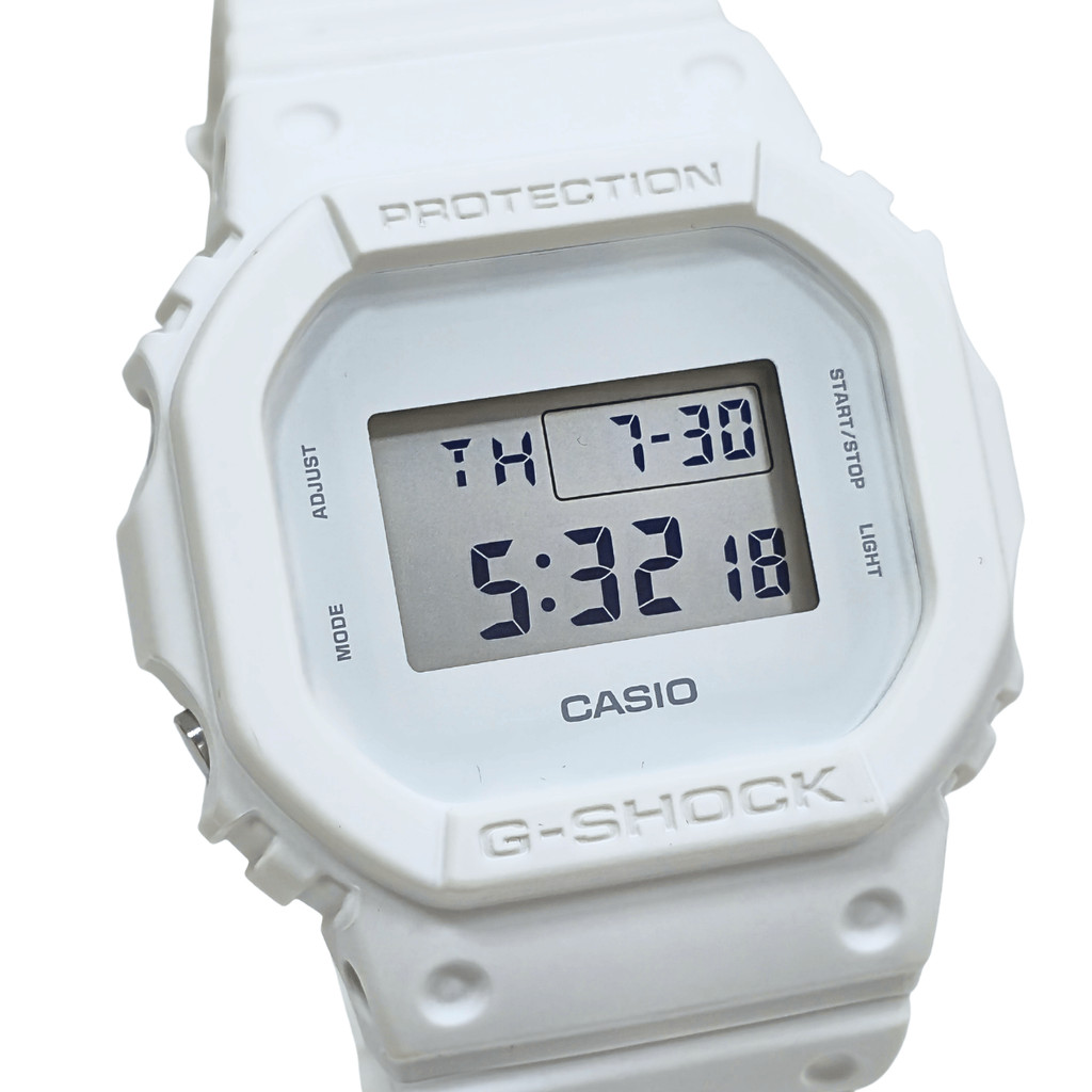 Relógio Casio Masculino G Shock Digital Monocromático Branco DW-5600WW-7DR