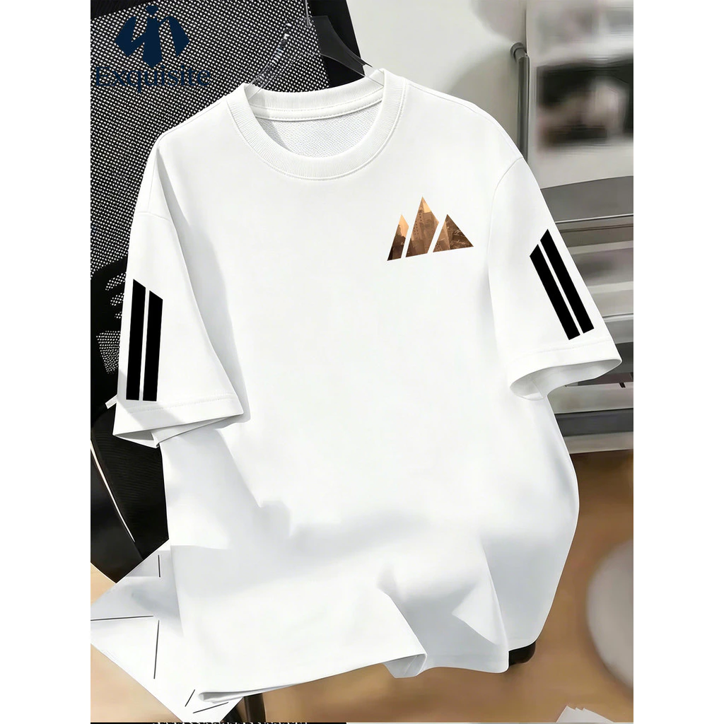 Camiseta masculina com logotipo de folha quente de três listras estilo esportivo moderno, top combinado com gola redonda