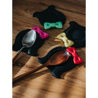Jiang Yan mesmo estilo estilo japonês Silicone isolamento térmico Placemat Bowknot menina Avatar sopa mesa colher faca g