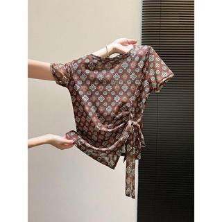 [Venda por tempo limitado] Camiseta de manga curta Irregular com cadarço Floral de quatro folhas, estilo fino de verão, 