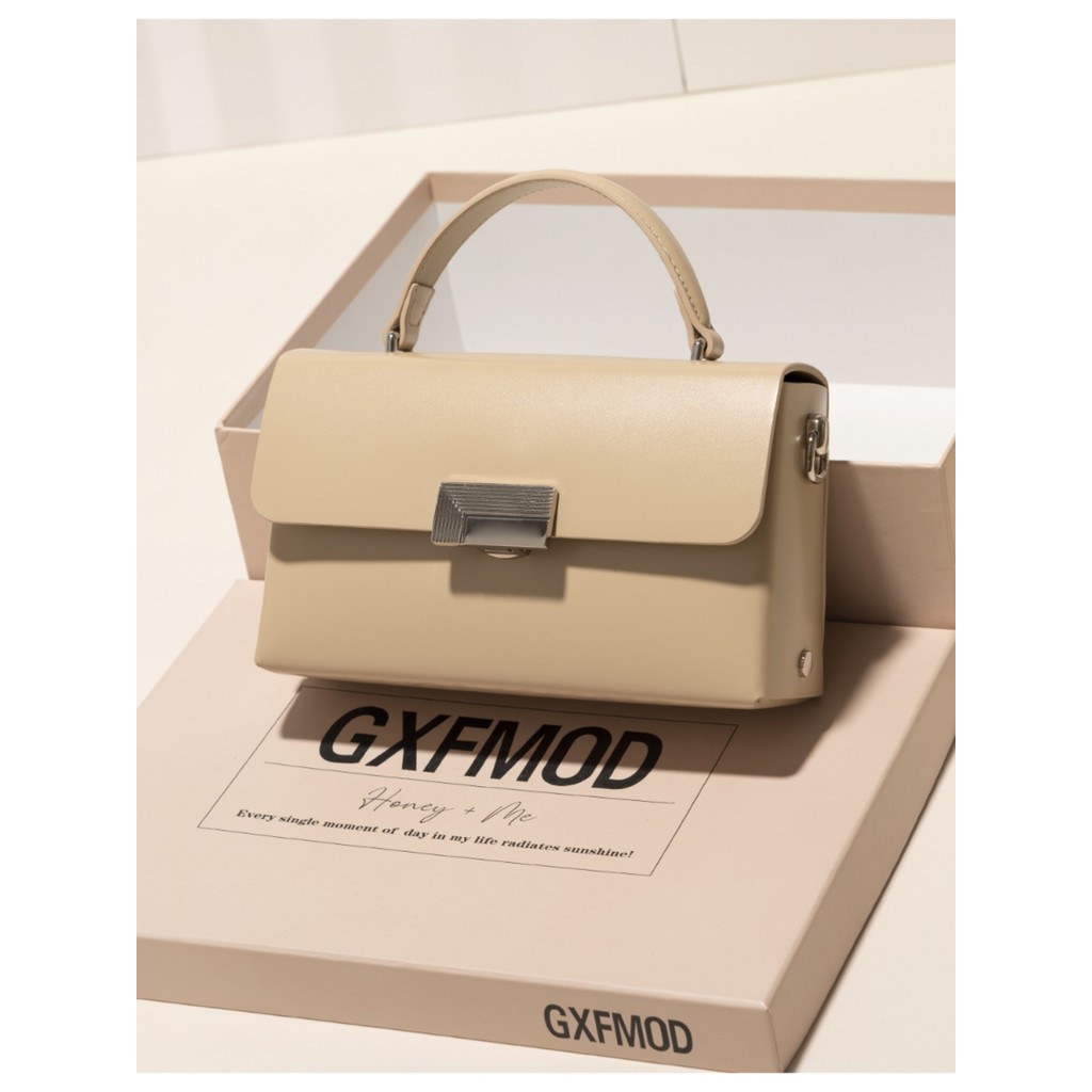 GXFMOD High-End Feeling Couro Genuíno Moda Pequena Bolsa Quadrada 2026 Primavera Moda Casual Commuter Cross-Body Bolsa P