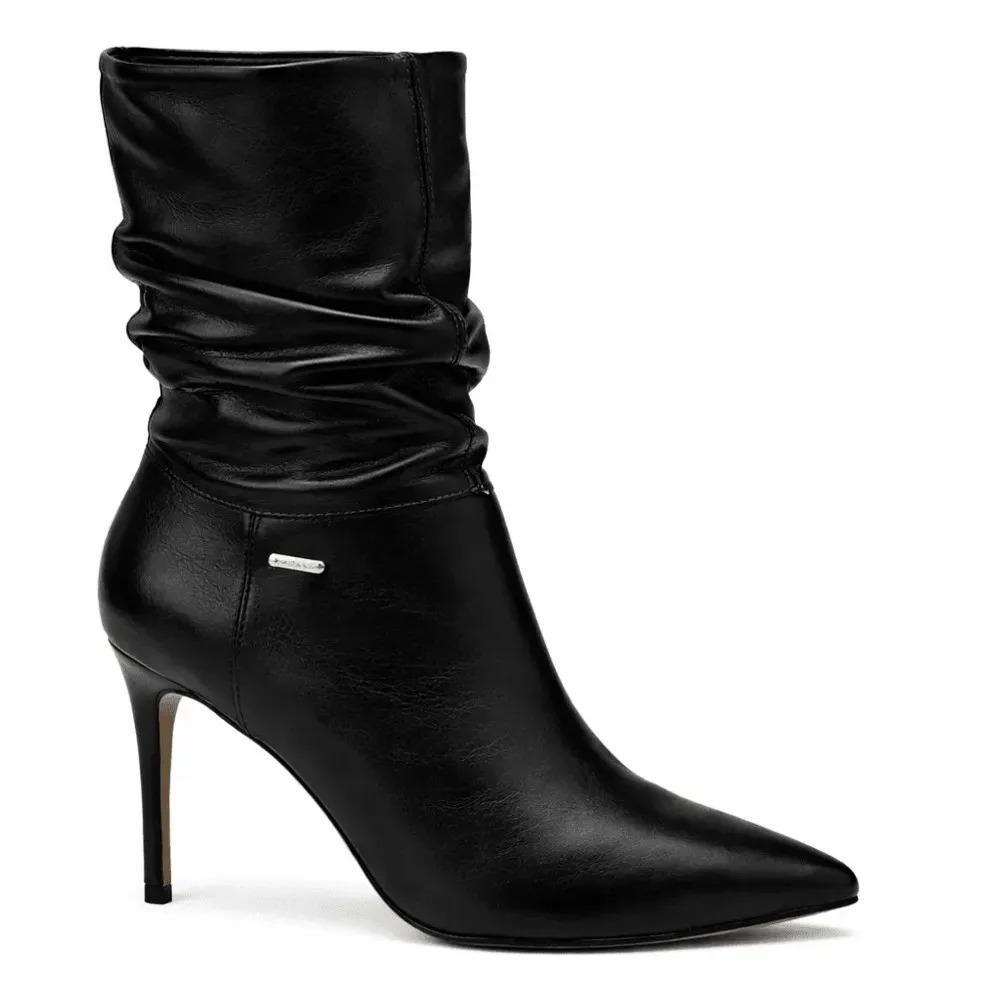 Bota Feminina Bottero Salto Alto Cano Alto Slouchy Couro