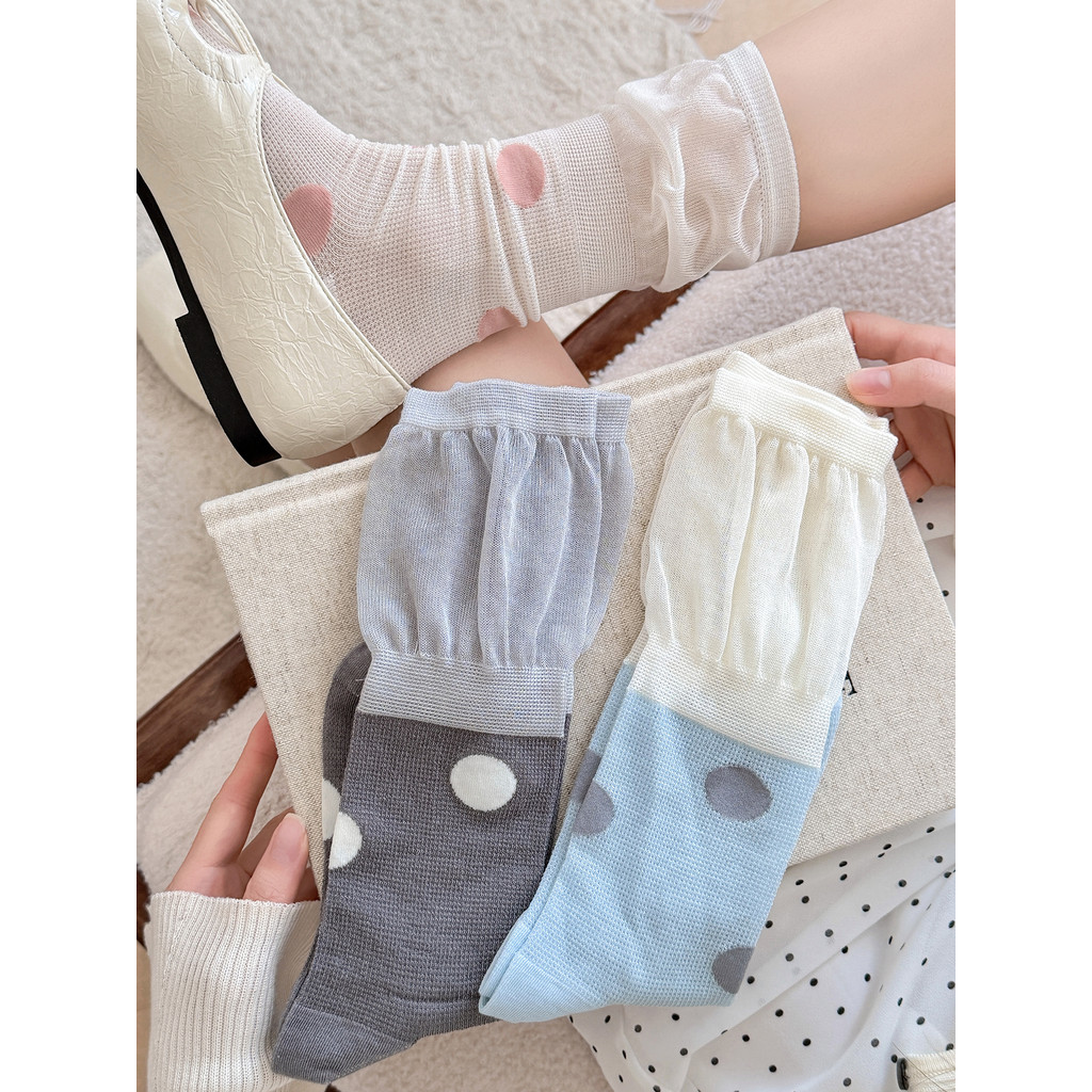 Versão coreana única grande Polka Dot meias femininas meados de tubo meias verão estilo fino respirável oco malha pilha 