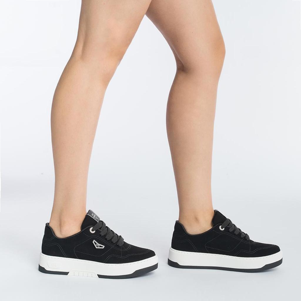 Tênis Via Marte Casual Detalhe Metálico Feminino