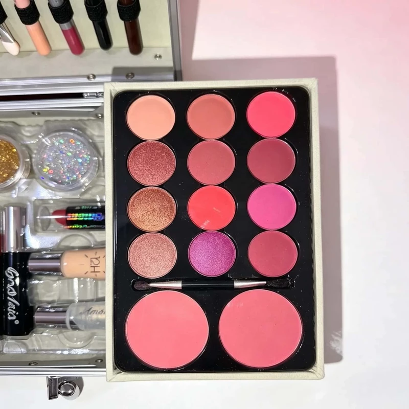 Maleta de Maquiagem Completa 23x17x8cm com Sombras — foto 6