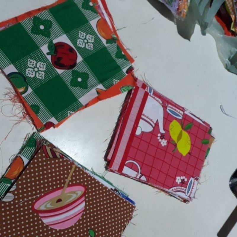 300 quadrados 20 /15cm de tecido plano Pará Patchwork ,almofadas ,tapetes e artesanato kit 300