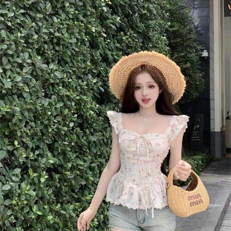 [Venda por tempo limitado] Damasco Floral rendas pequena manga voadora gola quadrada camisa feminina verão doce nicho Sl
