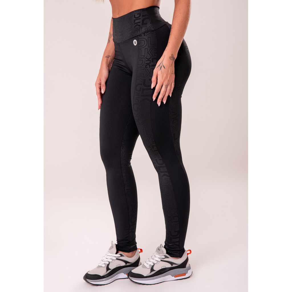 LEGGING FITNESS FEMININA COM RECORTES LOGOMANIA REFLECTIONS DLK em Oferta na Shopee