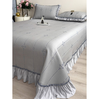 2026 Novo estilo de capa de cama Ice Doudou estilo tapete legal classe a mãe bebê tapete de seda gelada conjunto de três