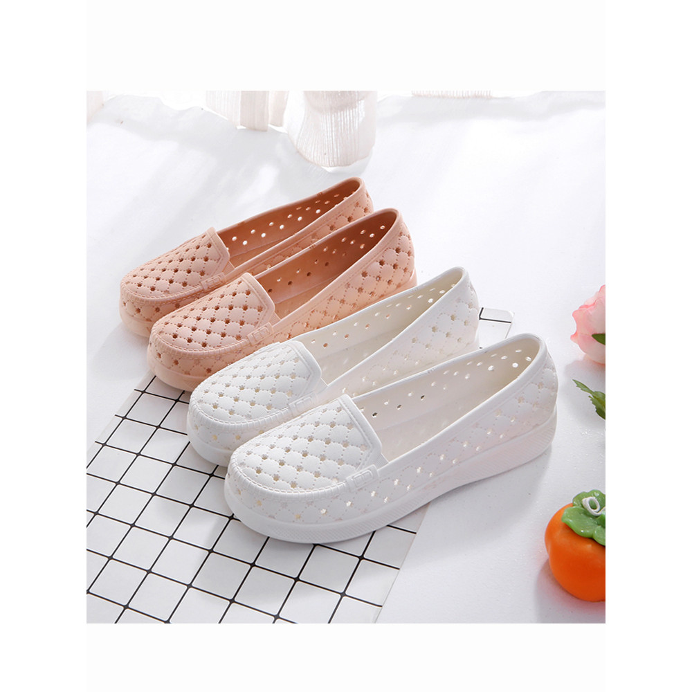 Sapatos de enfermeira brancos verão oco sandálias de plástico feminino sola plana antiderrapante respirável sola macia s