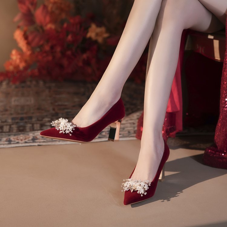 Outono vermelho tamanho grande sapatos de casamento ampliados estilo chinês Xiuhe brinde roupas sapatos de noiva dedo do