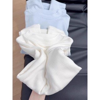 Pequeno branco em torno do pescoço estilo básico de manga comprida camiseta feminina inverno fino ajuste gigante bonito 