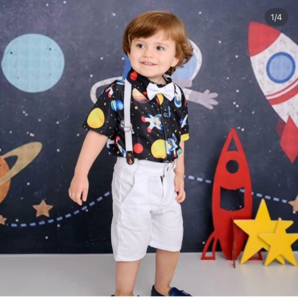 Conjunto Infantil Temático Menino com Suspensório + Gravata + Camisa Estampada + Short Aniversário Astronauta