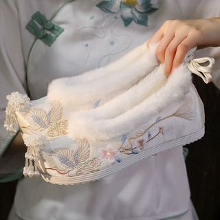 Outono inverno estilo antigo forro de lã Hanfu sapatos femininos combinando saia de rosto de cavalo sapatos bordados Min