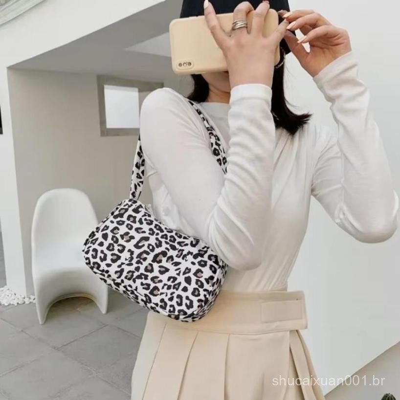 1 Pçs Moda Portátil Um Ombro Axilas Primavera E Verão Nova Bolsa Feminina Na Estilo Ocidental Grande Capacidade Sacola