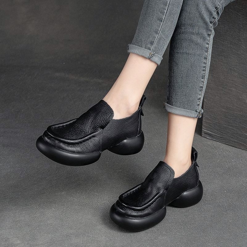 Retro de sola grossa preto all-match pequenos sapatos de couro feminino primavera outono novo estilo versão coreana moda
