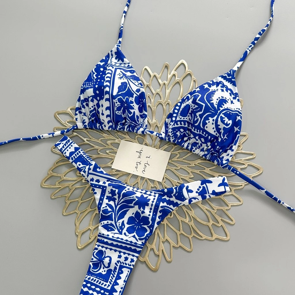 Biquini Feminino Biquíni estampado azul em tecido texturizado à beira-mar praia férias — imagem 1