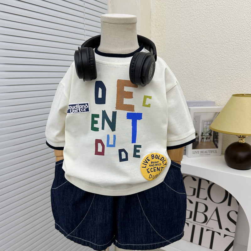 Meninos verão camiseta de manga curta 2025 novo estilo crianças versão coreana estilo fino puro algodão meia manga menin