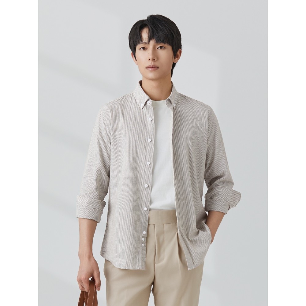 Giyomon Camisa masculina Casual de manga comprida listrada cáqui com gola de botão moda britânica sem ferro camisa retrô