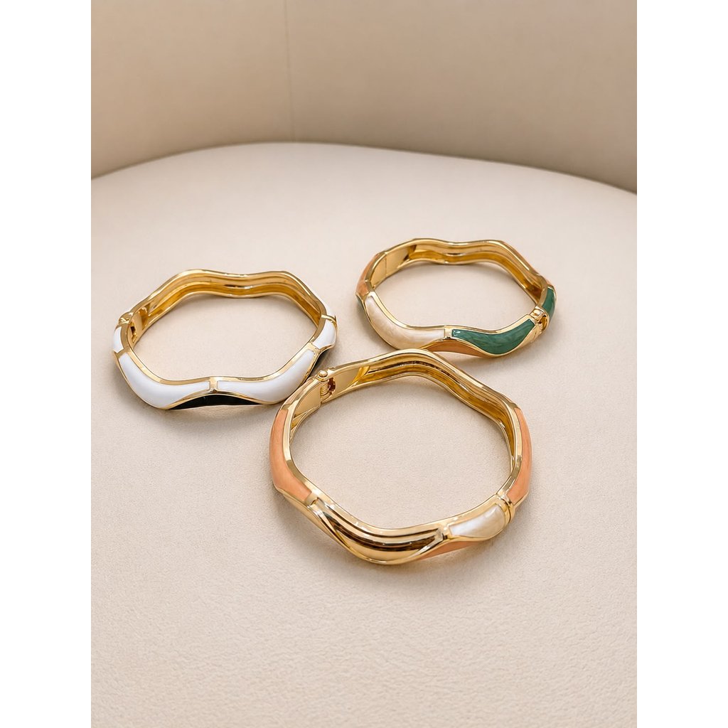 Bracelete Fino Assimétrico Dourado com Branco - Dourado com Madrepérola - Dourado com Verde Paris