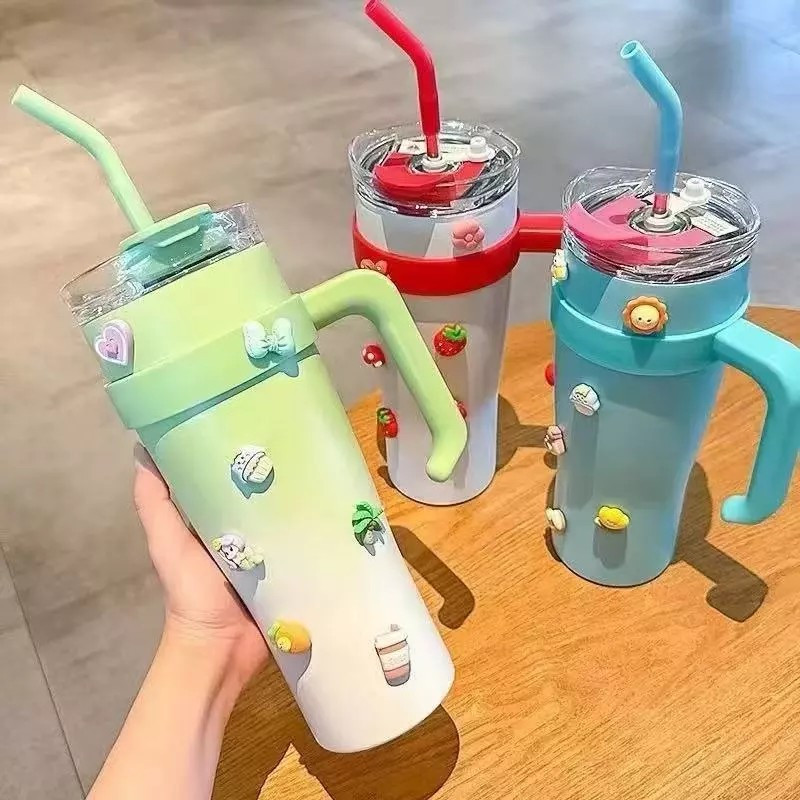 Copo Térmico com Tampa e Canudo Aço 1200ml Com Desenho Aleatório /Copo de Hidratação/ALTA QUALIDADE/MELHOR COPO