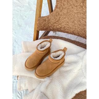 Chuva de inverno mesmo estilo ~ Botas de neve de sola grossa quentes femininas de lã grossa 2025 Novo estilo de inverno 