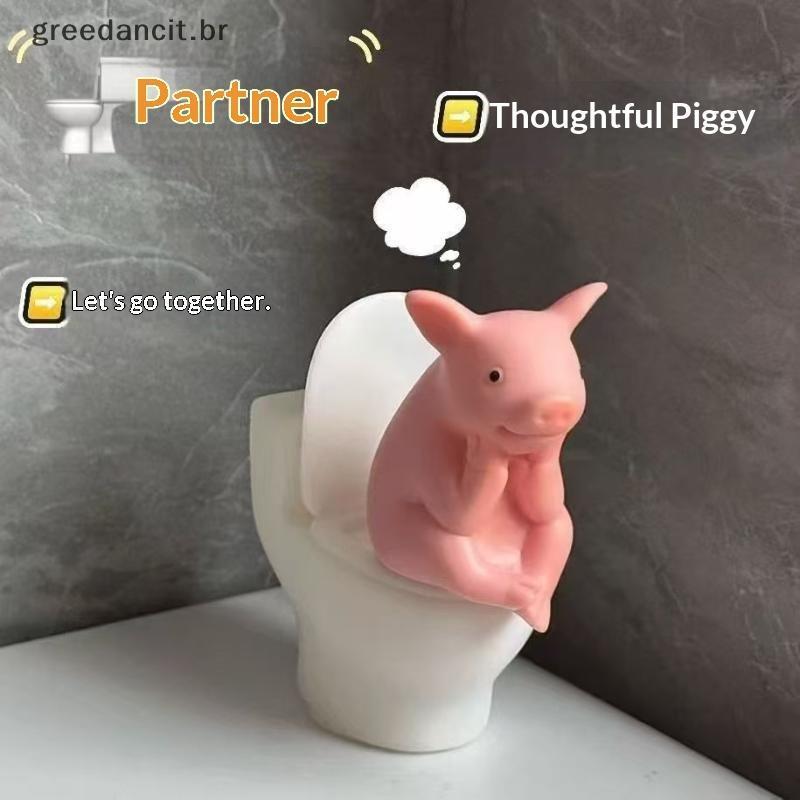 MA Porco Fofo Sentado No Vaso Sanitário Estátua De PVC Mesa À Prova D'água Decoração De Banheiro Para Montagem Na Parede