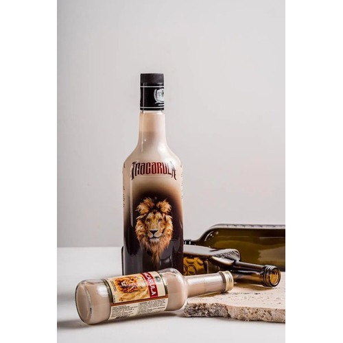 Coquetel Alcoólico Licor Macarula Cream 750ml — imagem 2 de 2