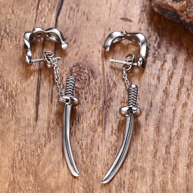 Brincos de espada masculinos, estilo punk, novidade da moda, sucesso de vendas, acessórios de orelha masculinos da moda,